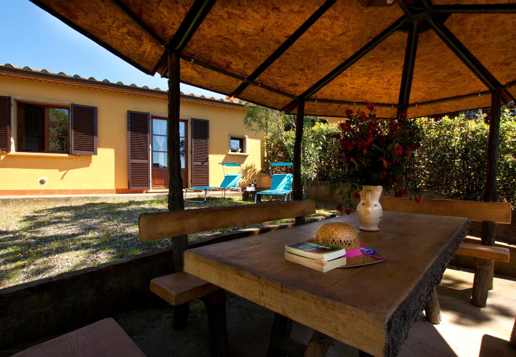 Agriturismo Cerroni Montescudaio Esterno foto